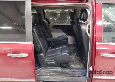 2013 Chrysler Town & Country Touring-L из США, поврежденный, VIN 2C4RC1CG3DR683028